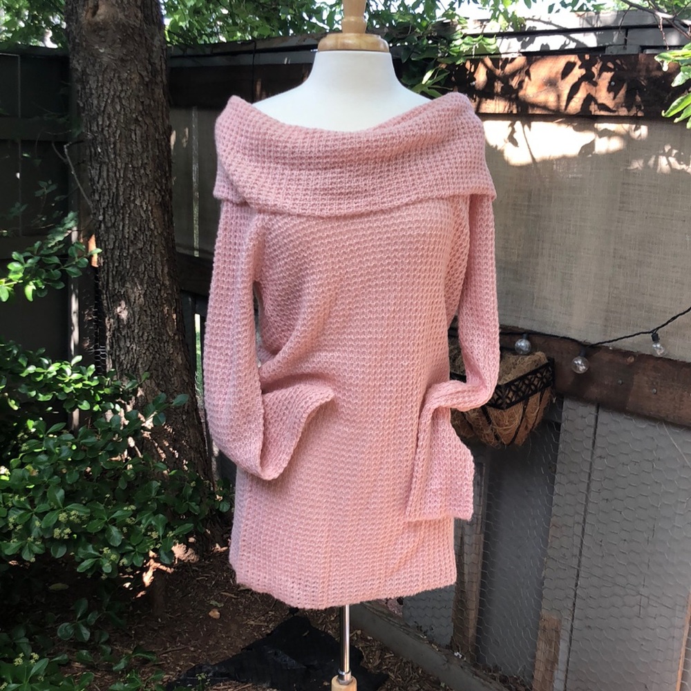 3/$30 NWT Pink lightweight cowl neck loose knit long sweater *